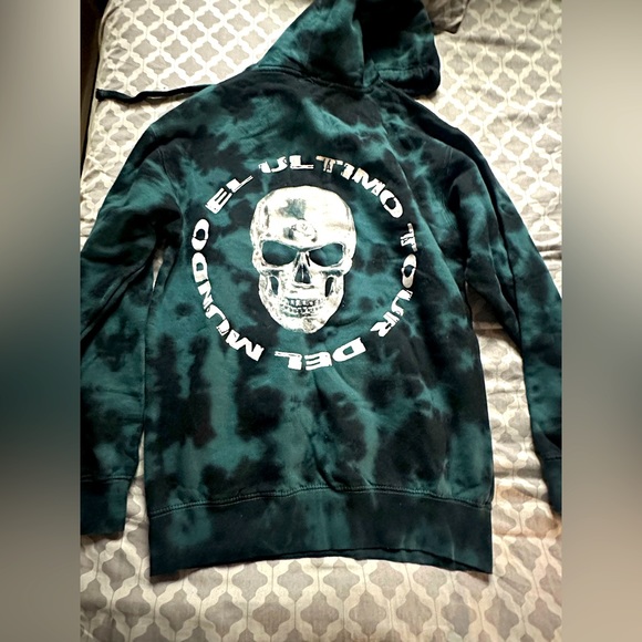 “El Ultimo Tour Del Mundo” Sweater - Picture 2 of 3